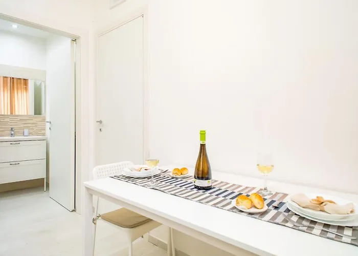 Alba 2 Bed & Breakfast 3*
