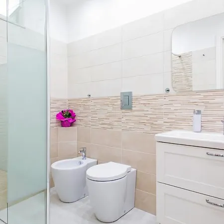 Alba 2 Bed & Breakfast 3*