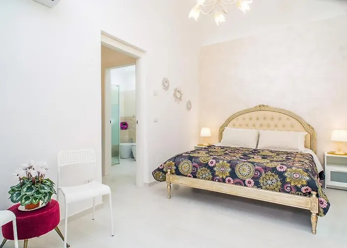 Alba 2 Bed & Breakfast 3*